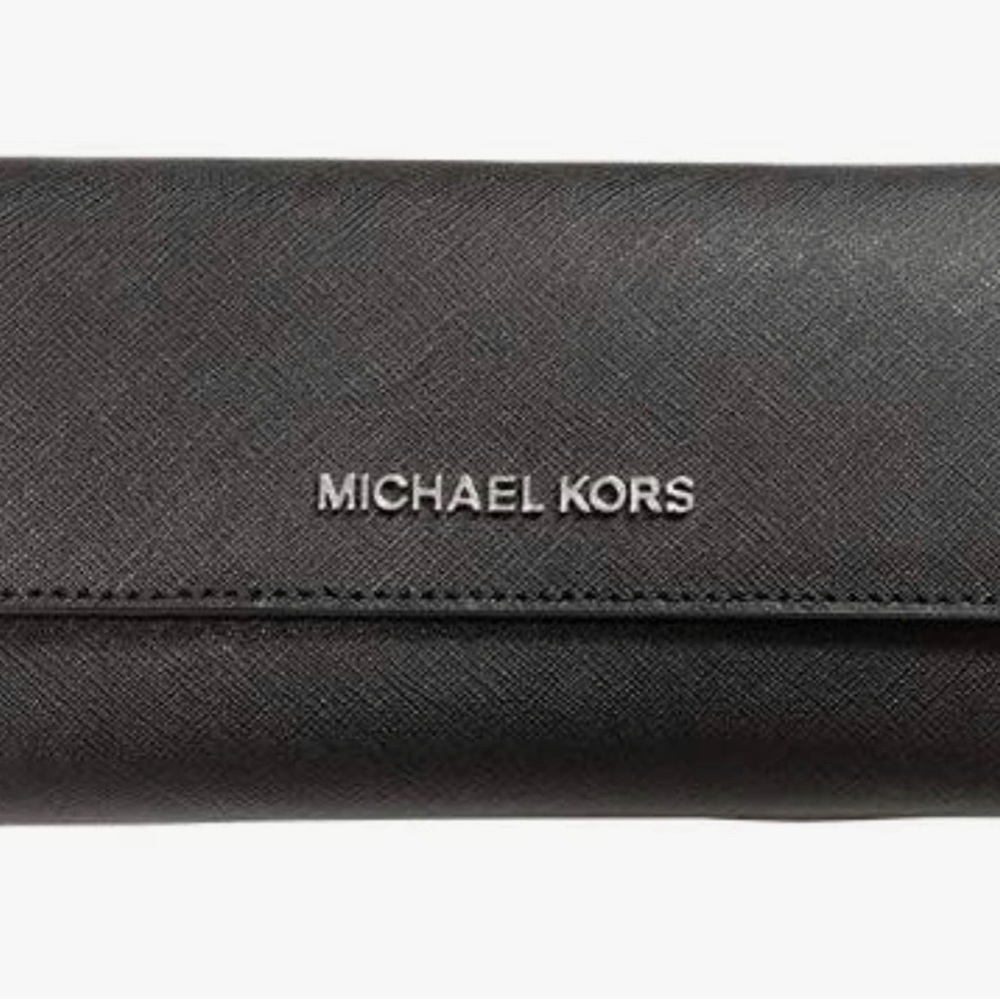 BNWT Michael Kors Jet set travel black/silver saffino leather wallet